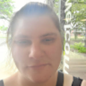 Meet your Posher, Tia